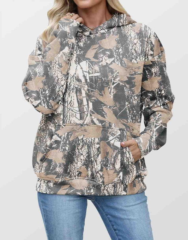 ANRABESS Women Camo Hoodies Long Sleeve Maple Leaf Print Fleece Oversized Casual Pullover Sweatshirt 2025 Fall Preppy Clothes
