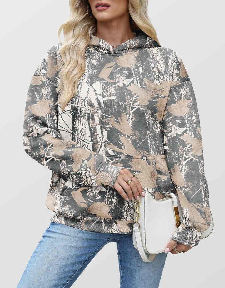 ANRABESS Women Camo Hoodies Long Sleeve Maple Leaf Print Fleece Oversized Casual Pullover Sweatshirt 2025 Fall Preppy Clothes
