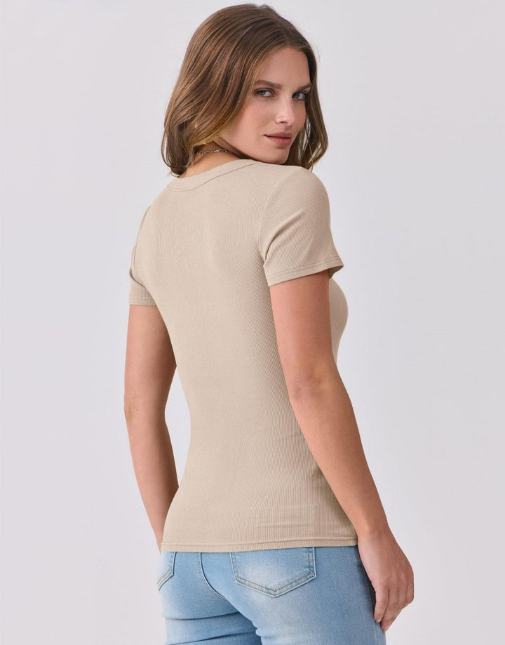 ANRABESS Women Short Sleeve V Neck Ribbed Knit Fitted Shirts Basic Tees Tops 2025 Summer Casual T-Shirts Going Out Outfits