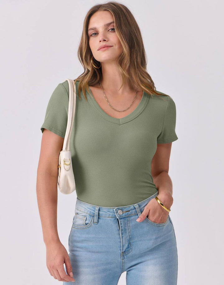 ANRABESS Women Short Sleeve V Neck Ribbed Knit Fitted Shirts Basic Tees Tops 2025 Summer Casual T-Shirts Going Out Outfits