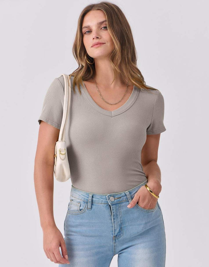 ANRABESS Women Short Sleeve V Neck Ribbed Knit Fitted Shirts Basic Tees Tops 2025 Summer Casual T-Shirts Going Out Outfits