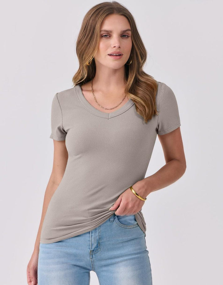 ANRABESS Women Short Sleeve V Neck Ribbed Knit Fitted Shirts Basic Tees Tops 2025 Summer Casual T-Shirts Going Out Outfits